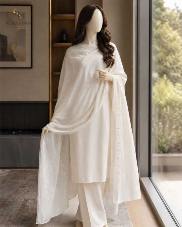 Lawn embroidary 1 White Lawn Embroidery Chaddar